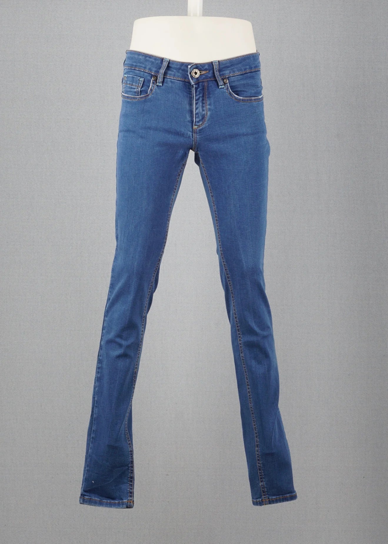 Vintage Slim Hugo Boss Blue size 24 / 30