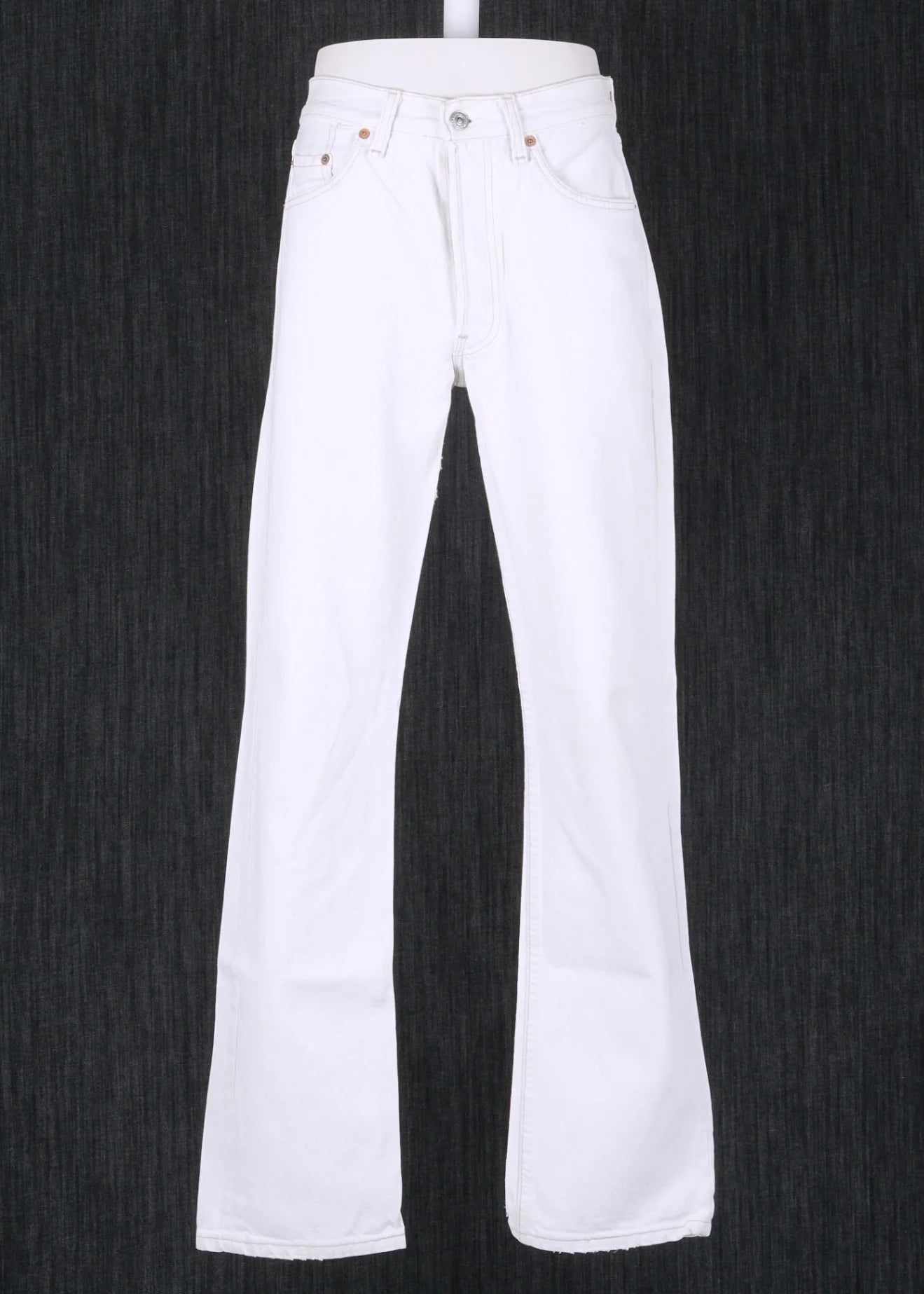 Vintage Relaxed Levi's 501 White size 24 / 31 for Unisex