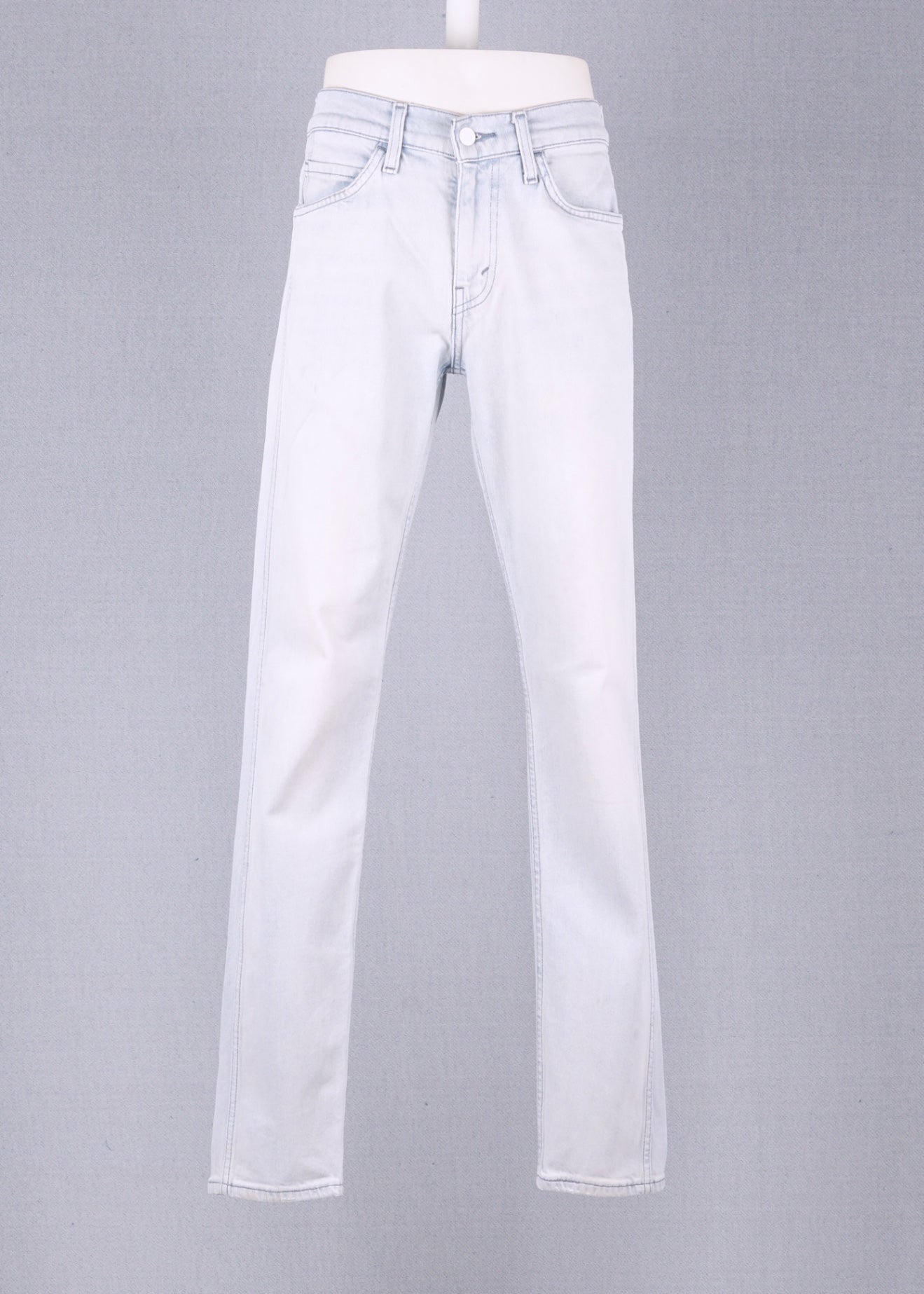 Vintage Straight Levi's Light Blue size 25 / 30 for Unisex