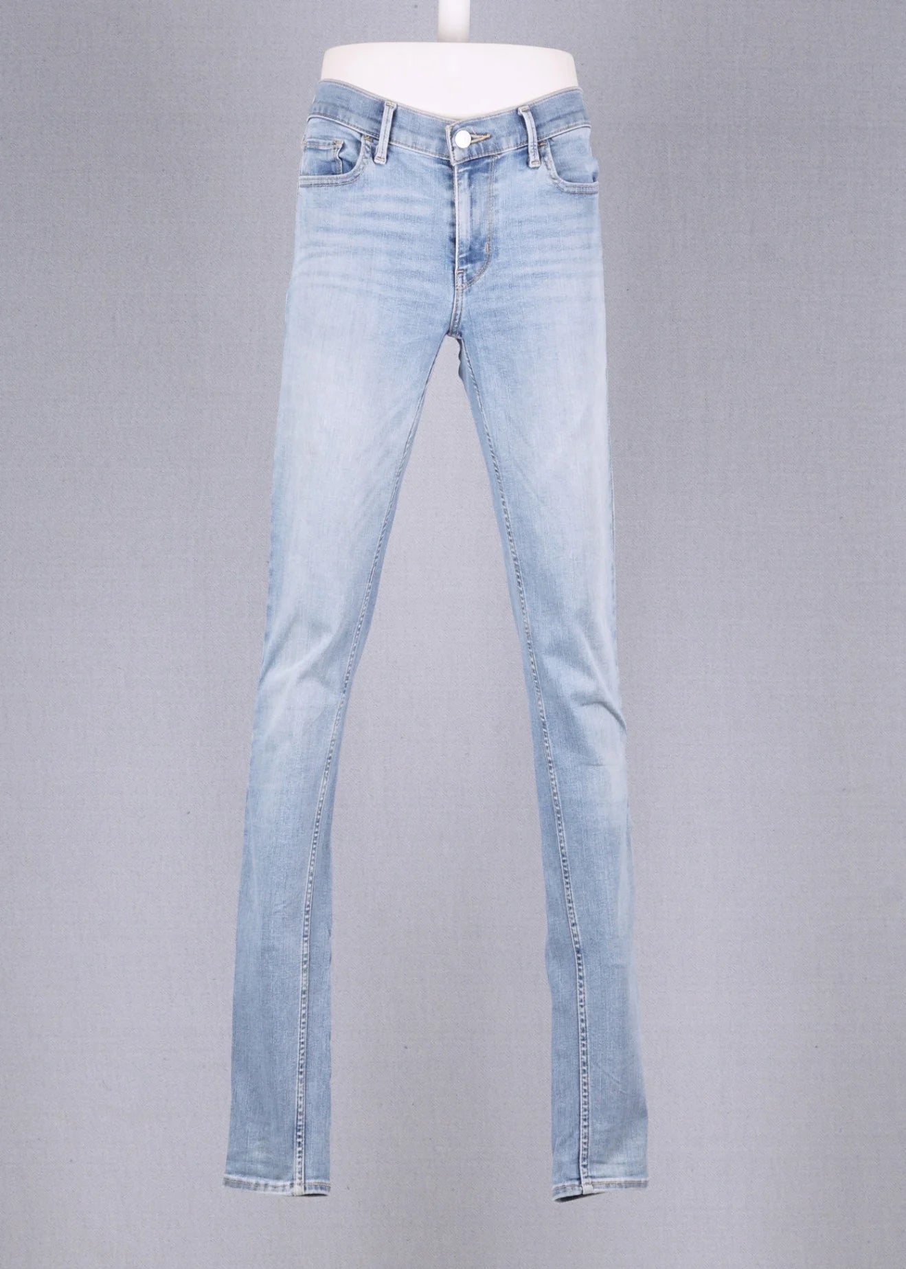 Vintage Super Skinny Levi's 710 Blue size 26 / 34 for Unisex