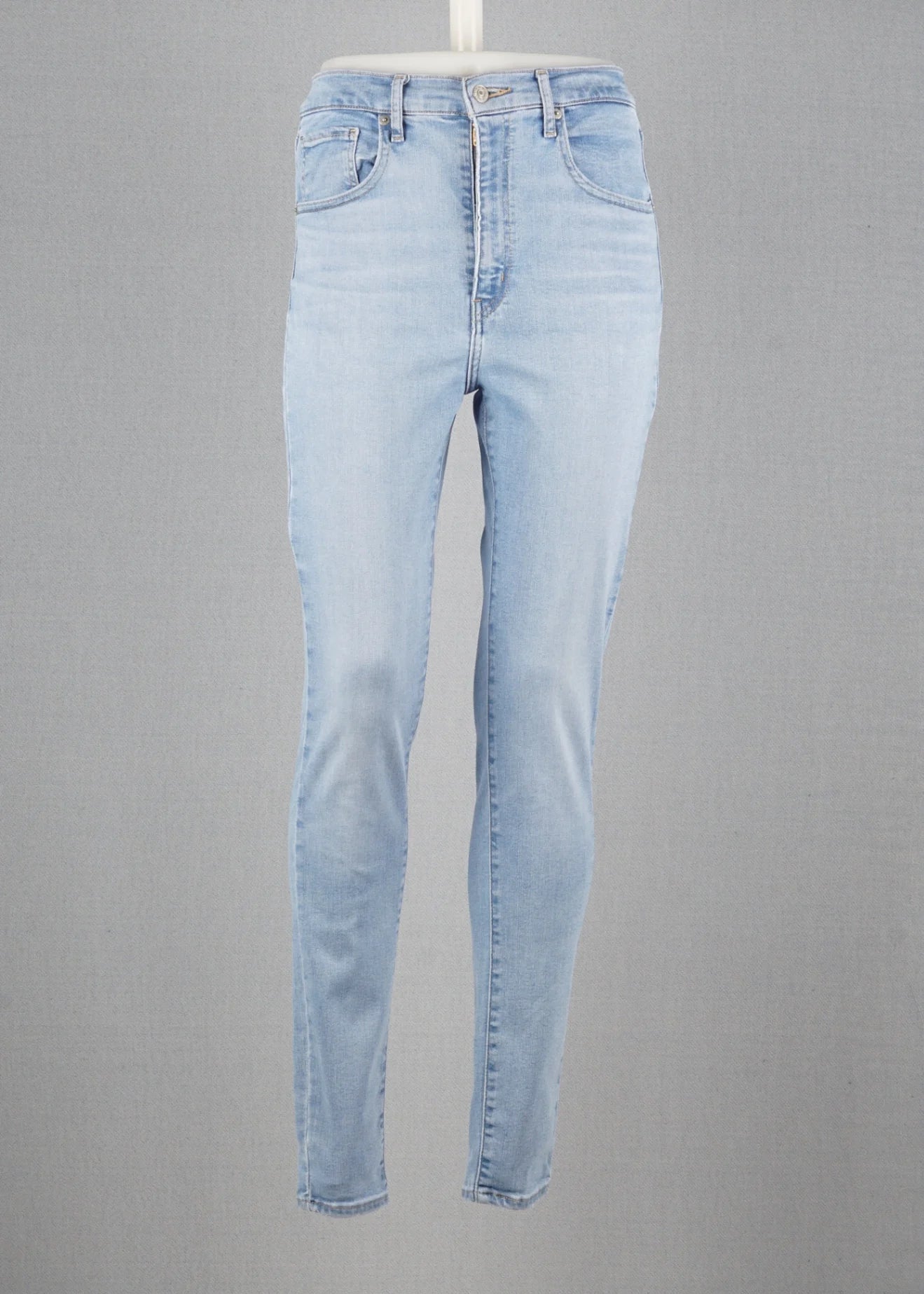 Vintage Skinny Levi's Light Blue size 28 / 30