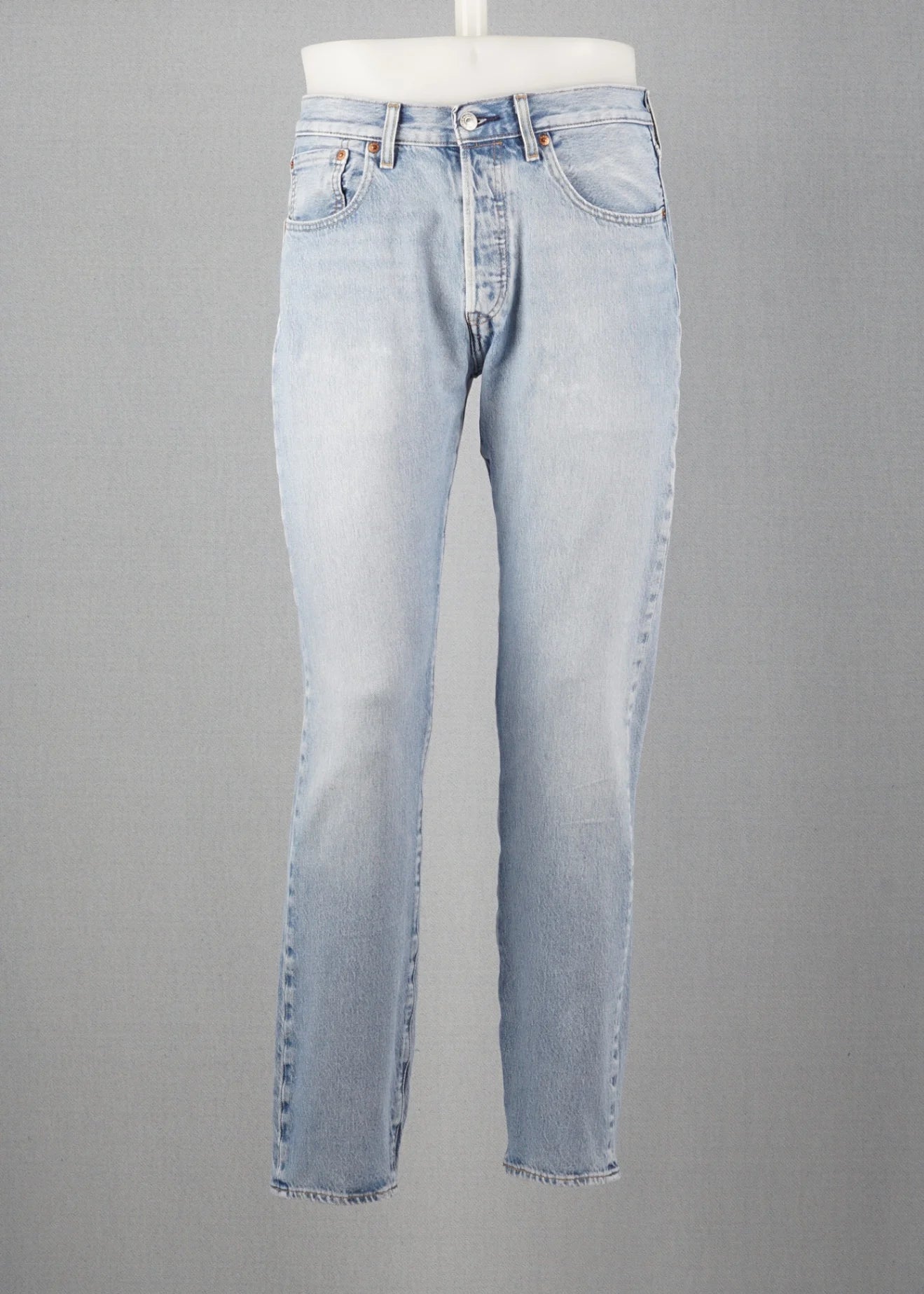 Vintage Straight Levi's 501 Light Blue size 33 / 30