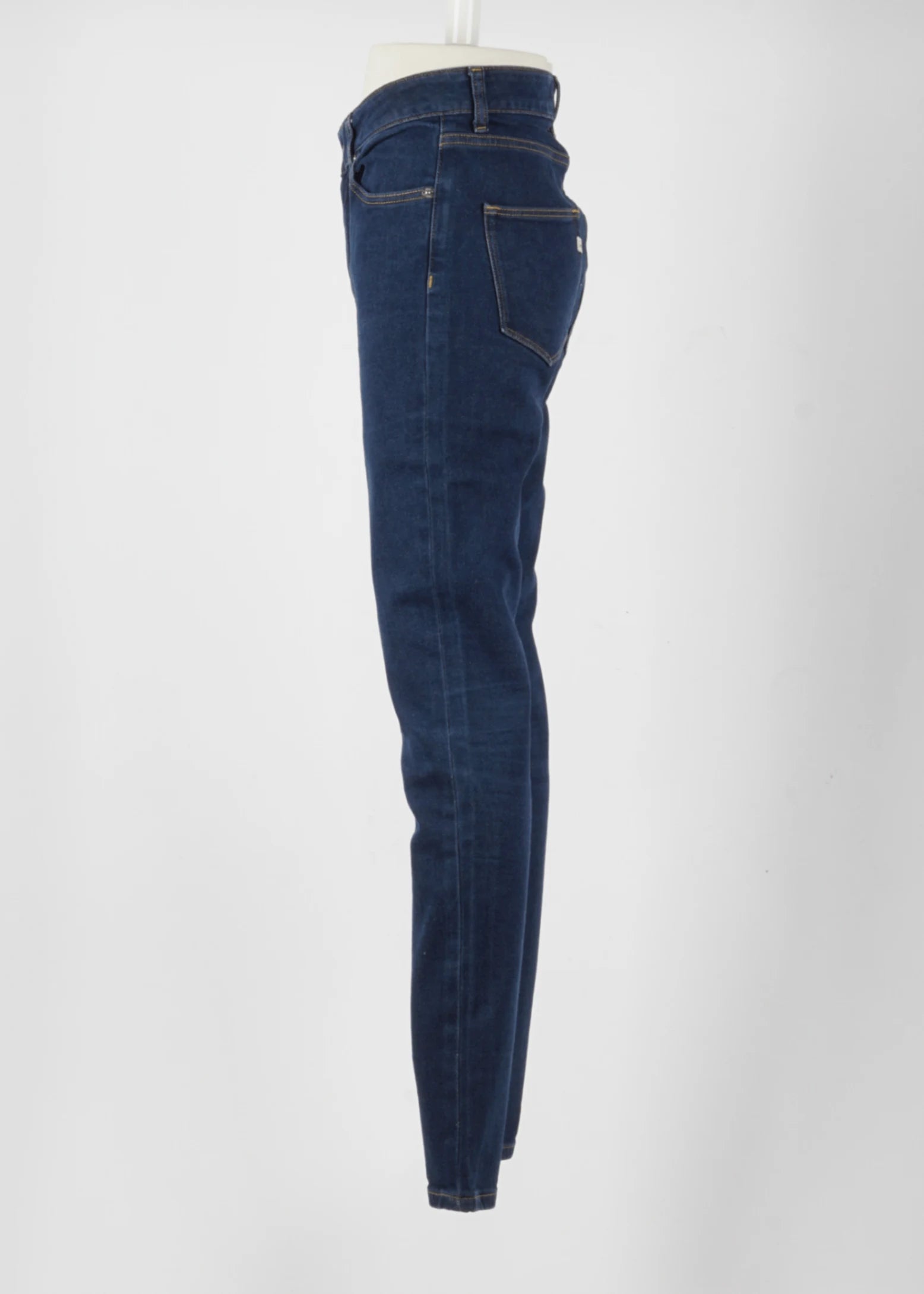 Slim MUD Jeans in Blue size 23/28
