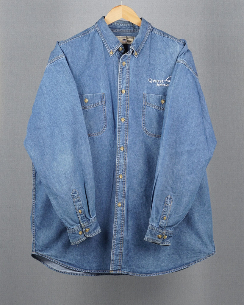 Lee Blue vintage denim shirt in size XXL for Unisex, Men's, Women's