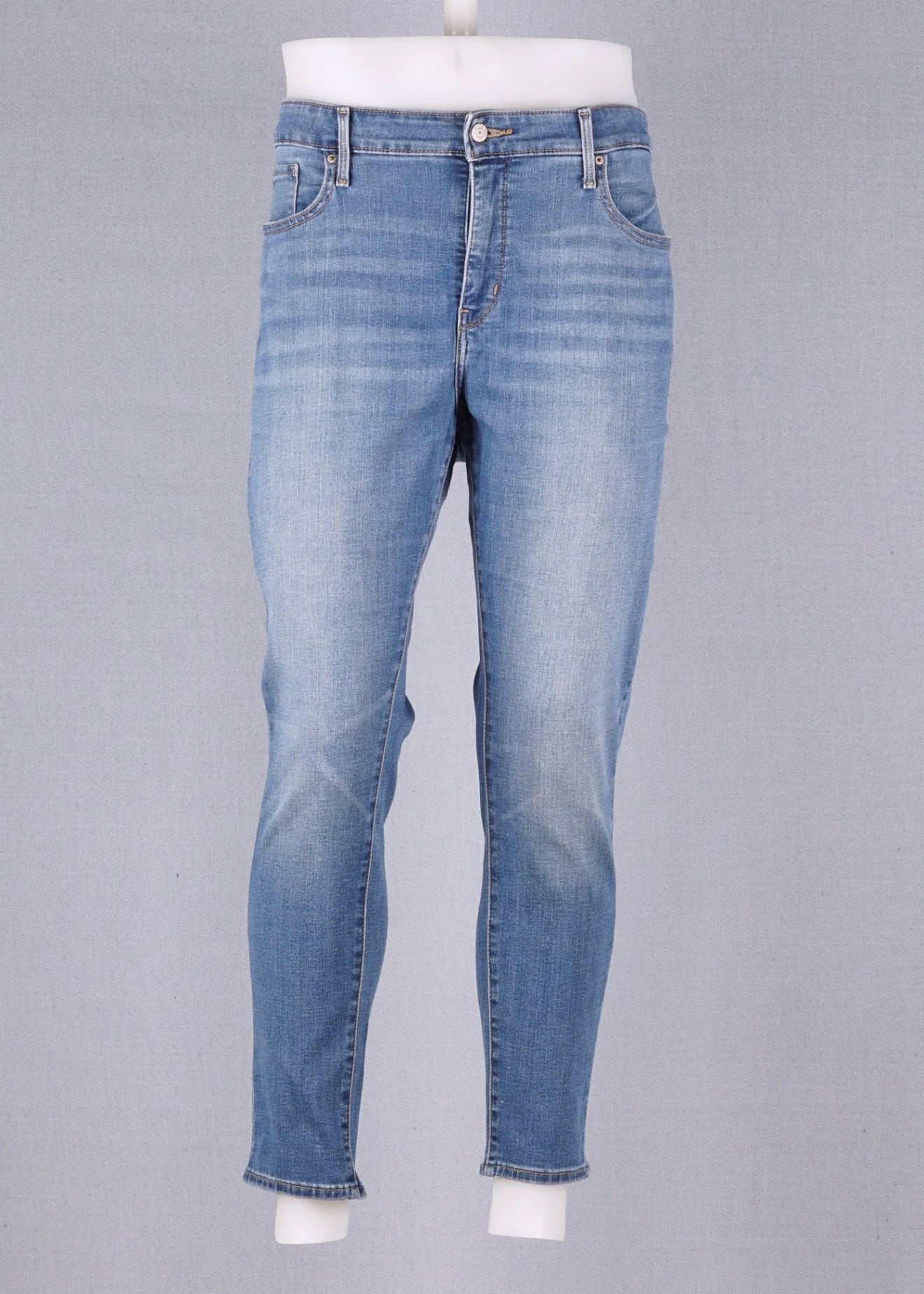 Vintage Slim Levi's Blue size 37 / 26 for Unisex